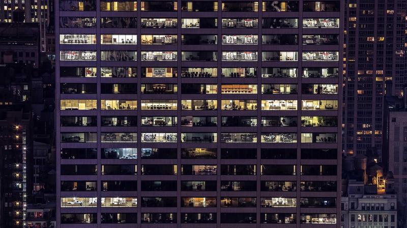 Cómo establecer metas financieras realistas y alcanzarlas